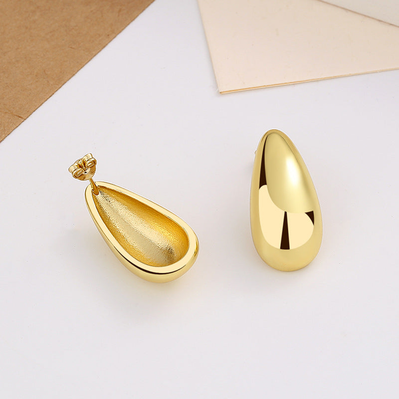 Teardrop earrings